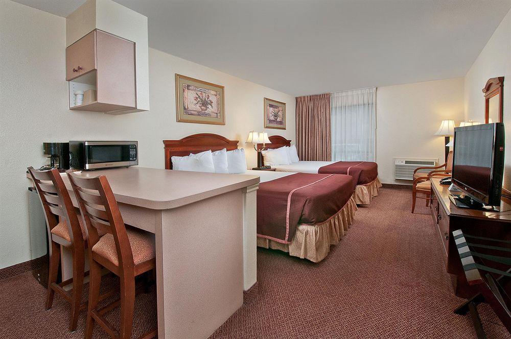 Best Western Near Lackland Afb Seaworld San Antonio Exterior photo