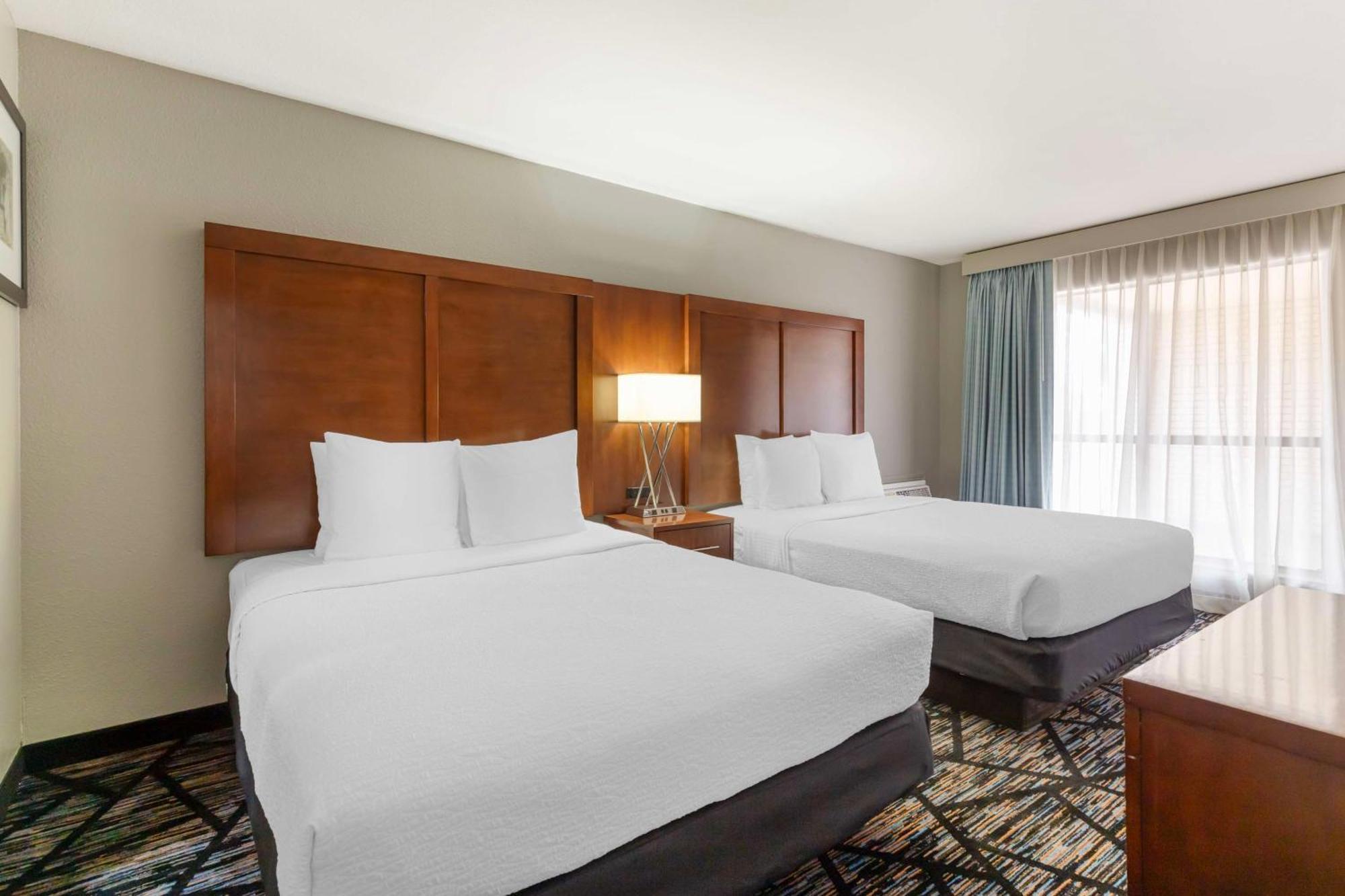Best Western Near Lackland Afb Seaworld San Antonio Exterior photo